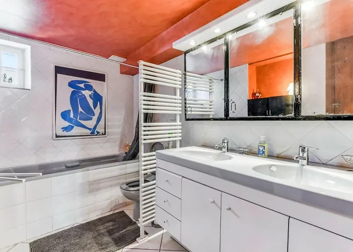 Maison De Famille Lafonseque Дом отдыха *