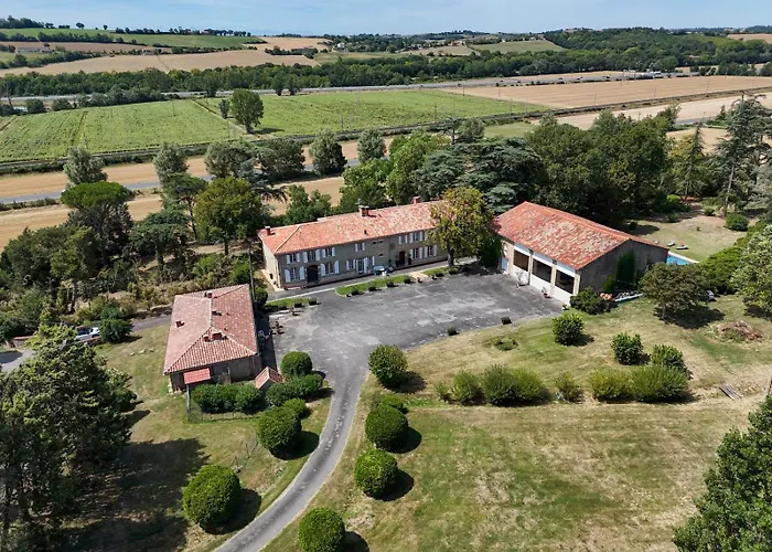 Maison De Famille Lafonseque * Renneville (Haute-Garonne)
